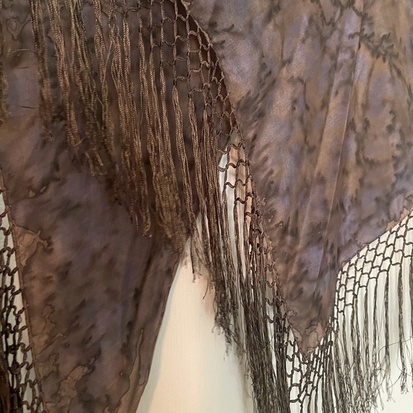 Natasha Handmade Tie Dye Triangle Shawl with Fringes (Repost) - Picture 5 of 7